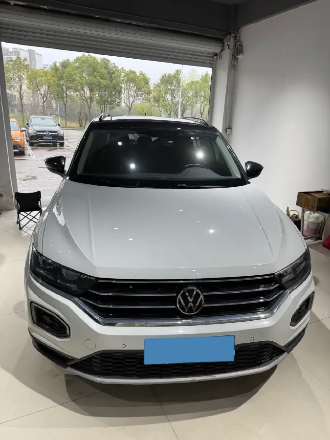 2022 Volkswagen T-Roc 1.4T 150HP L4 7DCT,autocango,china used car exporter,china ev exporter,chinese used car exporter,chinese used ev exporter