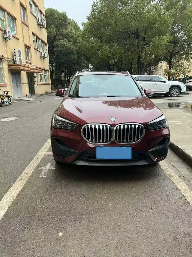 2020 BMW X1 1.5T 140HP L3 7DCT,autocango,china used car exporter,china ev exporter,chinese used car exporter,chinese used ev exporter