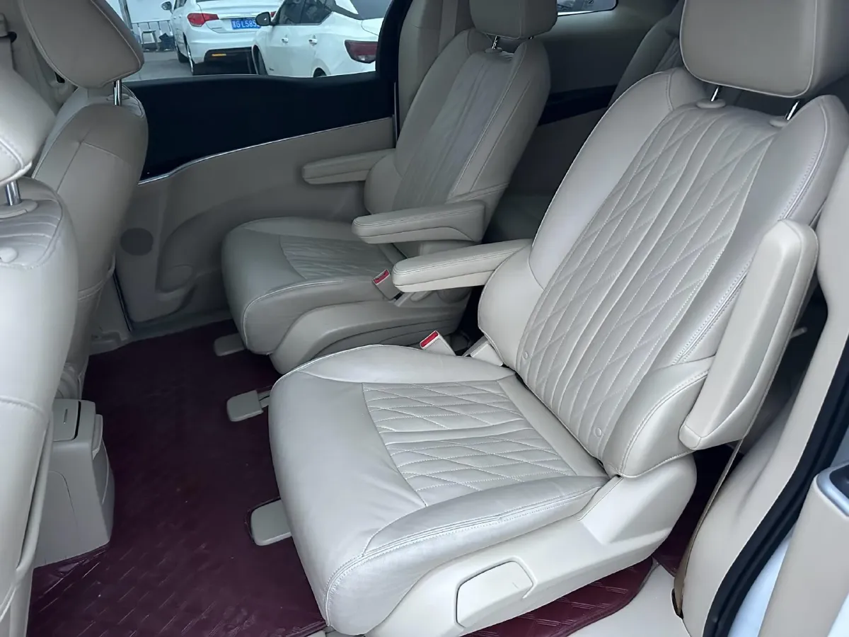 2023 Buick GL8 2.0T 237HP L4 9AT,autocango,china used car exporter,china ev exporter,chinese used car exporter,chinese used ev exporter