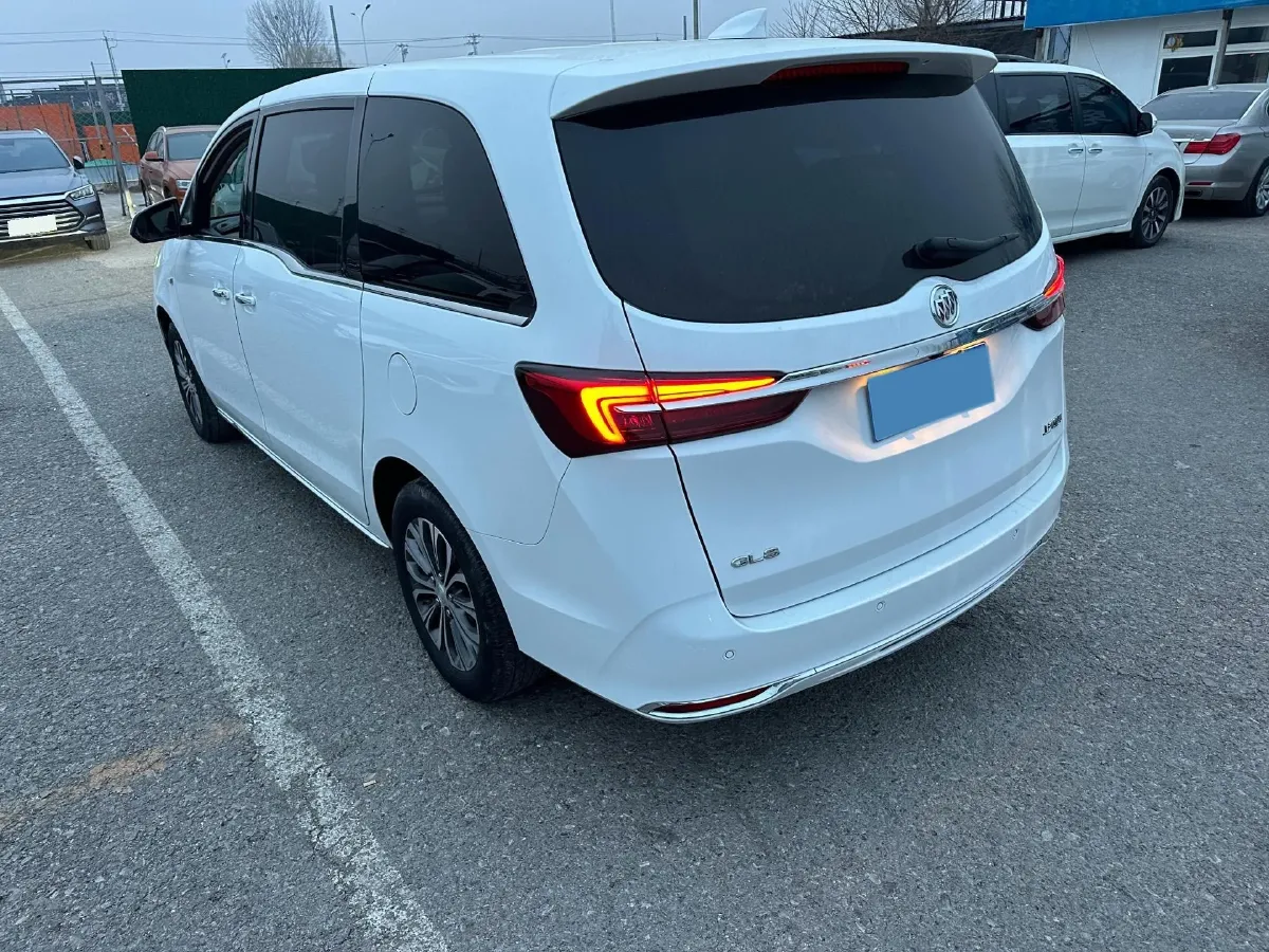 2023 Buick GL8 2.0T 237HP L4 9AT,autocango,china used car exporter,china ev exporter,chinese used car exporter,chinese used ev exporter