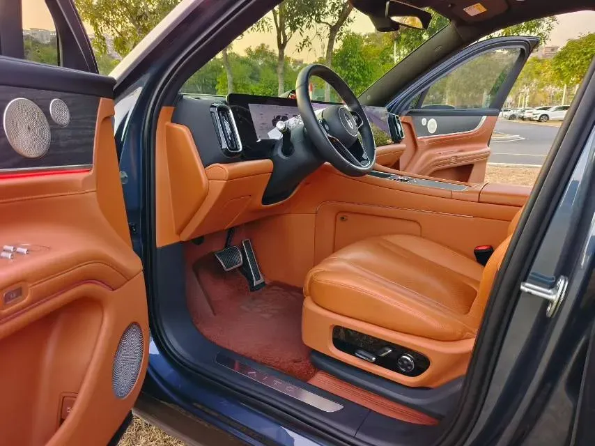 2024 AITO AITO M9 1.5T 152HP L4 REEV 42KWH,autocango,china used car exporter,china ev exporter,chinese used car exporter,chinese used ev exporter