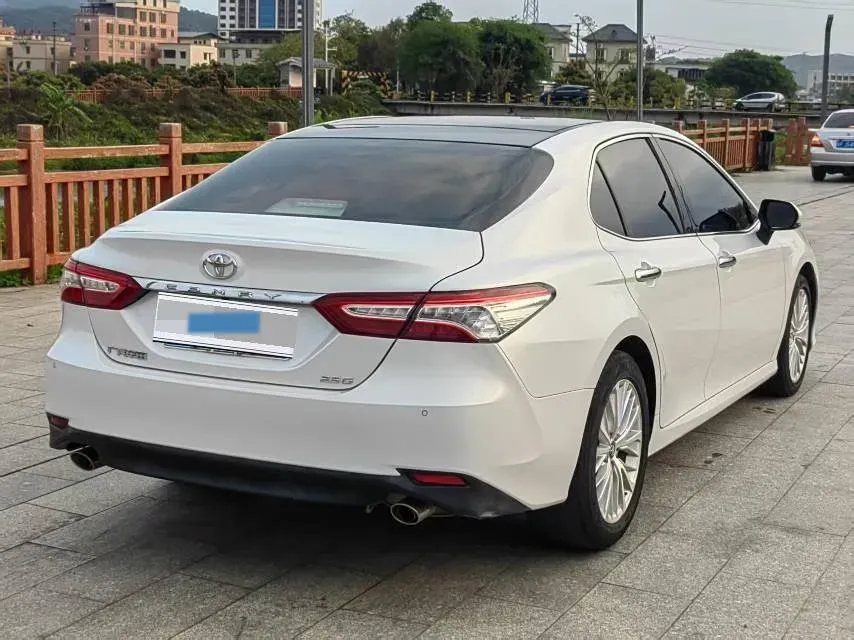 2019 Toyota Camry 2.5L 209HP L4 8AT,autocango,china used car exporter,china ev exporter,chinese used car exporter,chinese used ev exporter