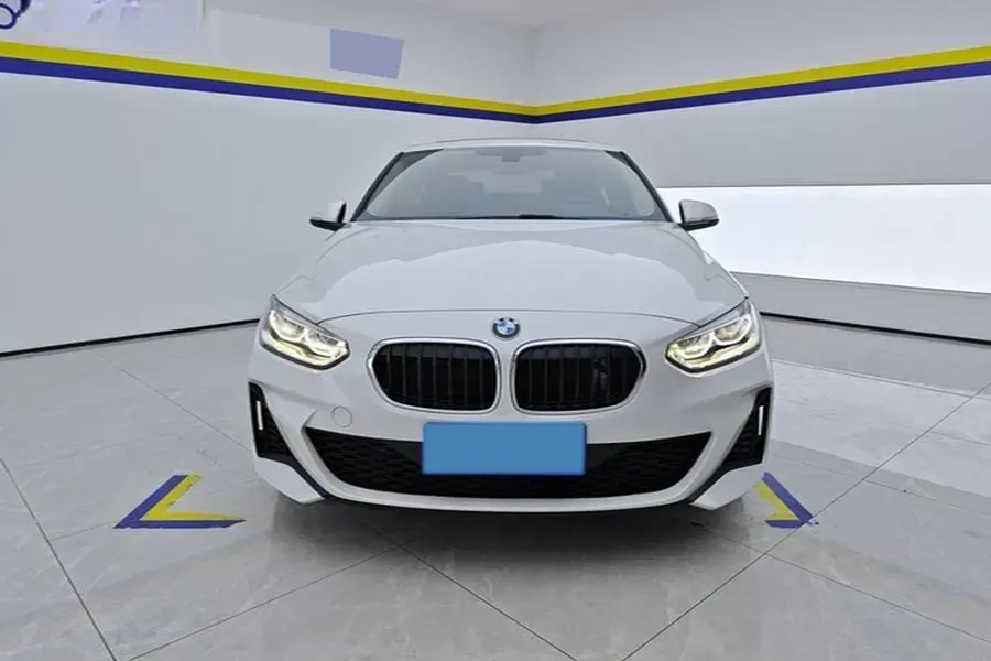 2020 BMW 1 Series 1.5T 140HP L3 7DCT,autocango,china used car exporter,china ev exporter,chinese used car exporter,chinese used ev exporter