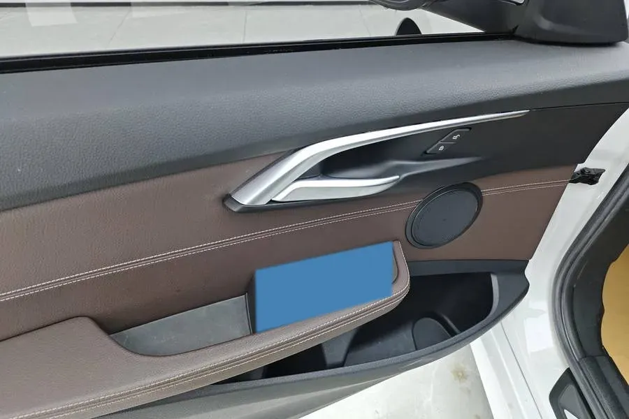 2020 BMW 1 Series 1.5T 140HP L3 7DCT,autocango,china used car exporter,china ev exporter,chinese used car exporter,chinese used ev exporter