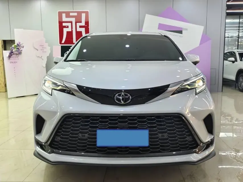 2024 Toyota Granvia 2.5L 189HP L4 E-CVT Hybrid,autocango,china used car exporter,china ev exporter,chinese used car exporter,chinese used ev exporter