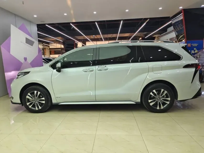 2024 Toyota Granvia 2.5L 189HP L4 E-CVT Hybrid,autocango,china used car exporter,china ev exporter,chinese used car exporter,chinese used ev exporter