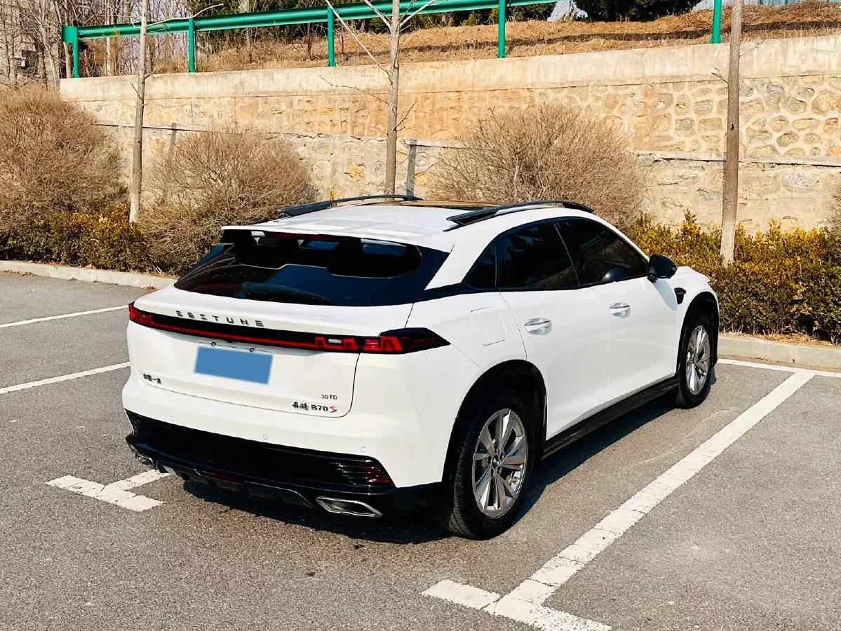 2022 Bestune B70S 1.5T 169HP L4 7DCT,autocango,china used car exporter,china ev exporter,chinese used car exporter,chinese used ev exporter