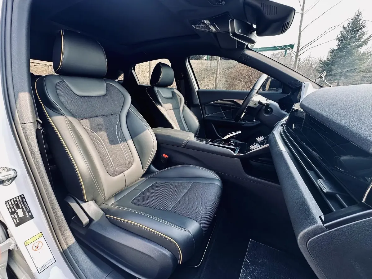 2022 Bestune B70S 1.5T 169HP L4 7DCT,autocango,china used car exporter,china ev exporter,chinese used car exporter,chinese used ev exporter