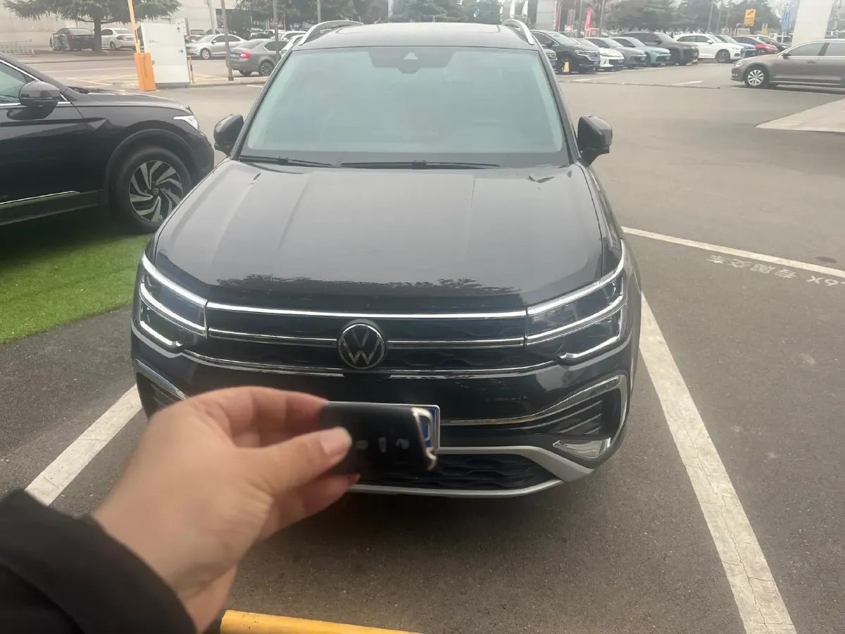 2024 Volkswagen Tharu 1.5T 160HP L4 7DCT,autocango,china used car exporter,china ev exporter,chinese used car exporter,chinese used ev exporter
