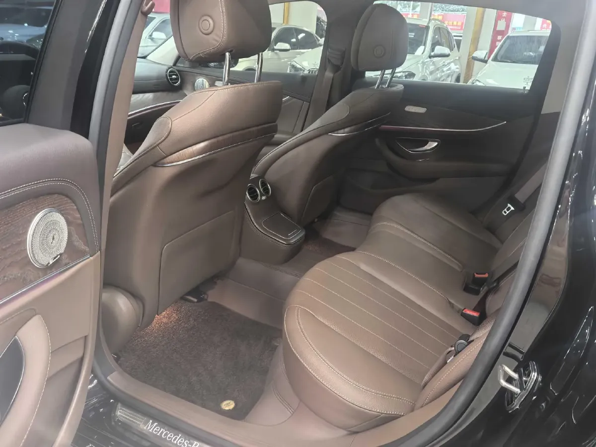 2023 Mercedes-Benz E Class 2.0T 258HP L4 9AT,autocango,china used car exporter,china ev exporter,chinese used car exporter,chinese used ev exporter