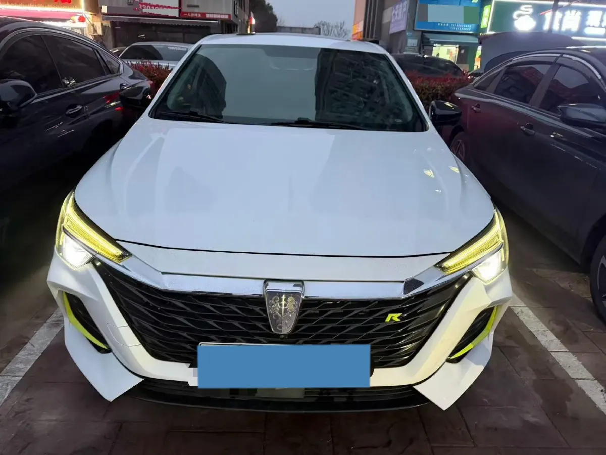 2020 Roewe i6 MAX 1.5T 169HP L4 AMT PHEV,autocango,china used car exporter,china ev exporter,chinese used car exporter,chinese used ev exporter