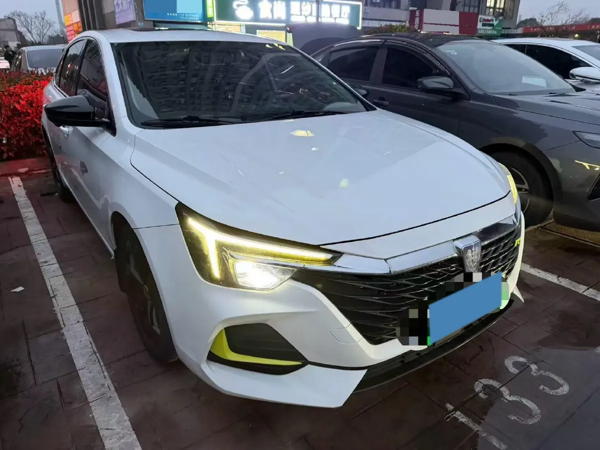 2020 Roewe i6 MAX 1.5T 169HP L4 AMT PHEV,autocango,china used car exporter,china ev exporter,chinese used car exporter,chinese used ev exporter