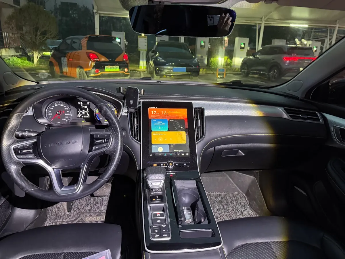 2020 Roewe i6 MAX 1.5T 169HP L4 AMT PHEV,autocango,china used car exporter,china ev exporter,chinese used car exporter,chinese used ev exporter