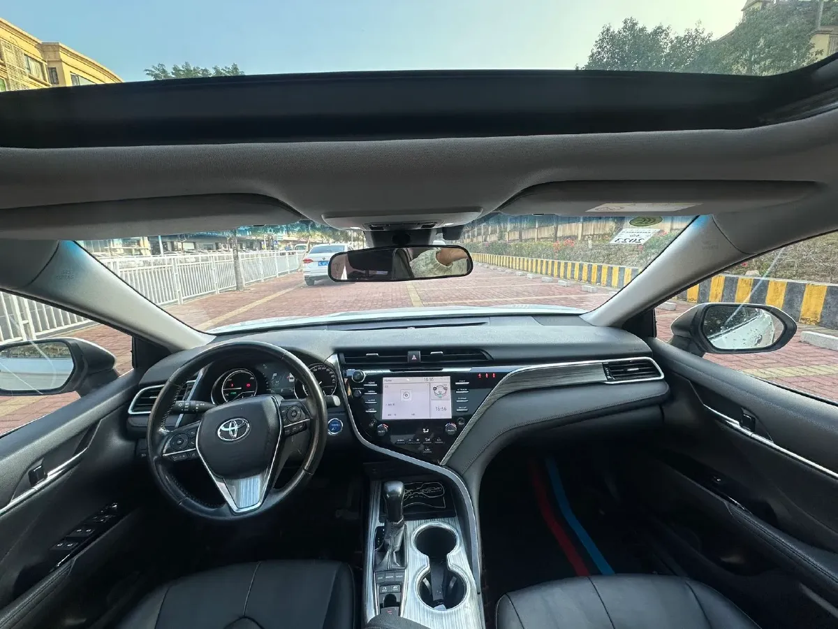 2018 Toyota Camry 2.5L 178HP L4 E-CVT Hybrid,autocango,china used car exporter,china ev exporter,chinese used car exporter,chinese used ev exporter