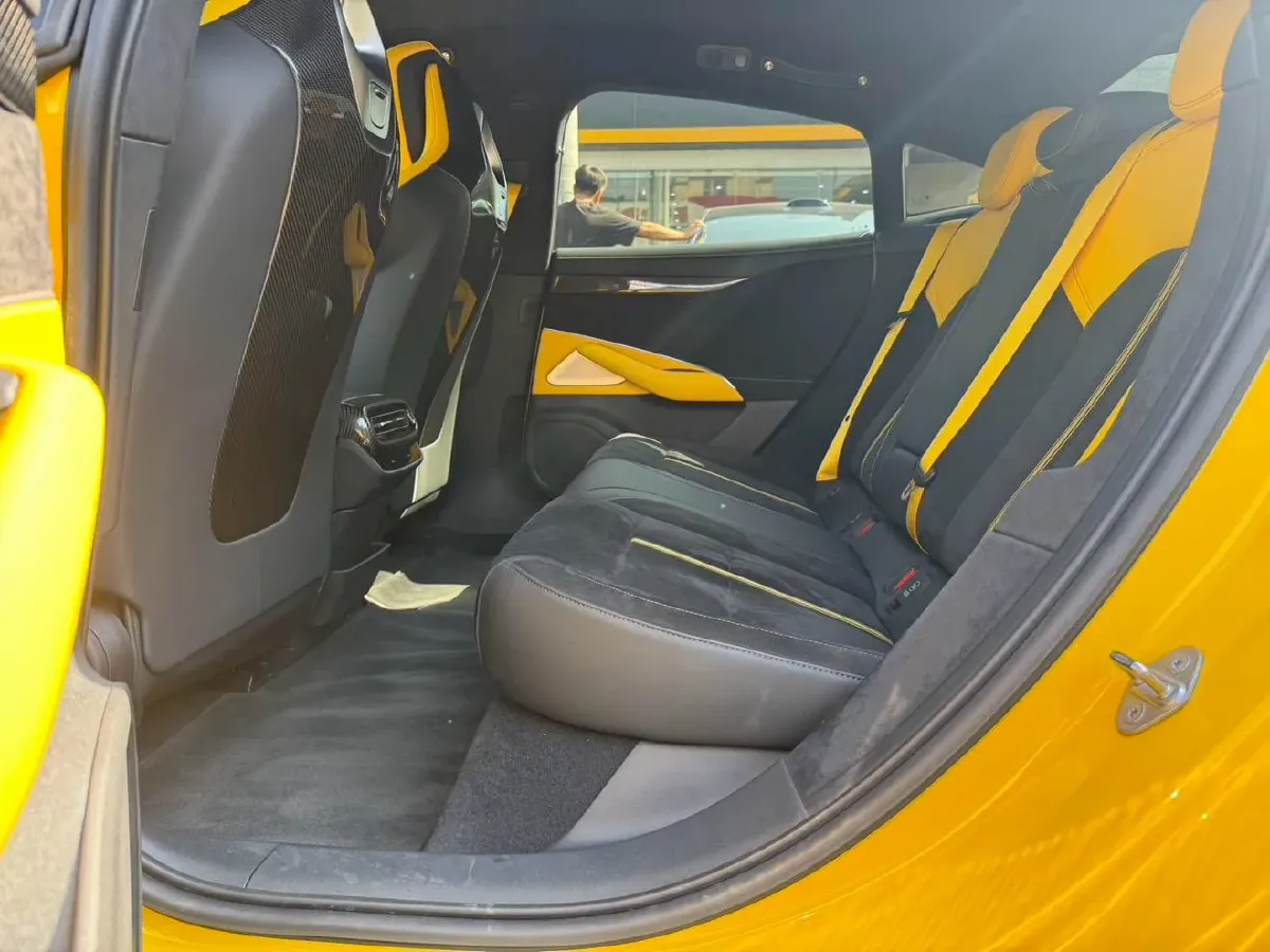 2025 MI SU7 Ultra BEV 93.7KWH,autocango,china used car exporter,china ev exporter,chinese used car exporter,chinese used ev exporter