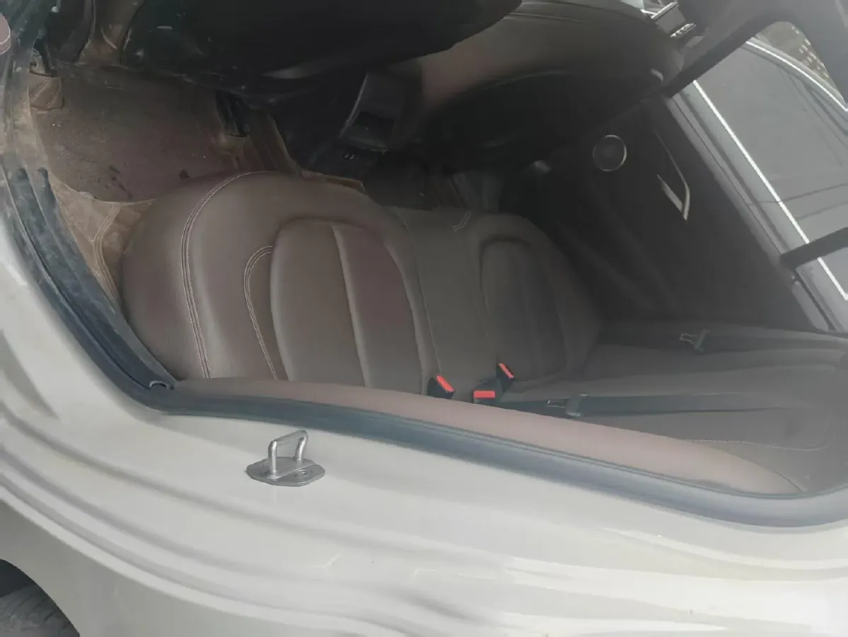 2022 BMW 1 Series 1.5T 140HP L3 7DCT,autocango,china used car exporter,china ev exporter,chinese used car exporter,chinese used ev exporter