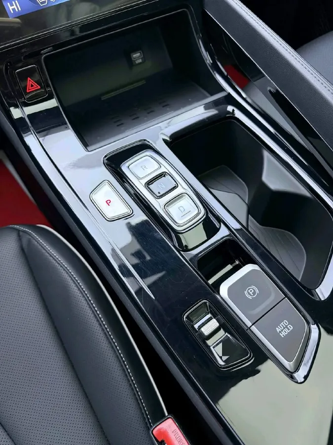 2024 Hyundai Custo 2.0T 236HP L4 8AT,autocango,china used car exporter,china ev exporter,chinese used car exporter,chinese used ev exporter