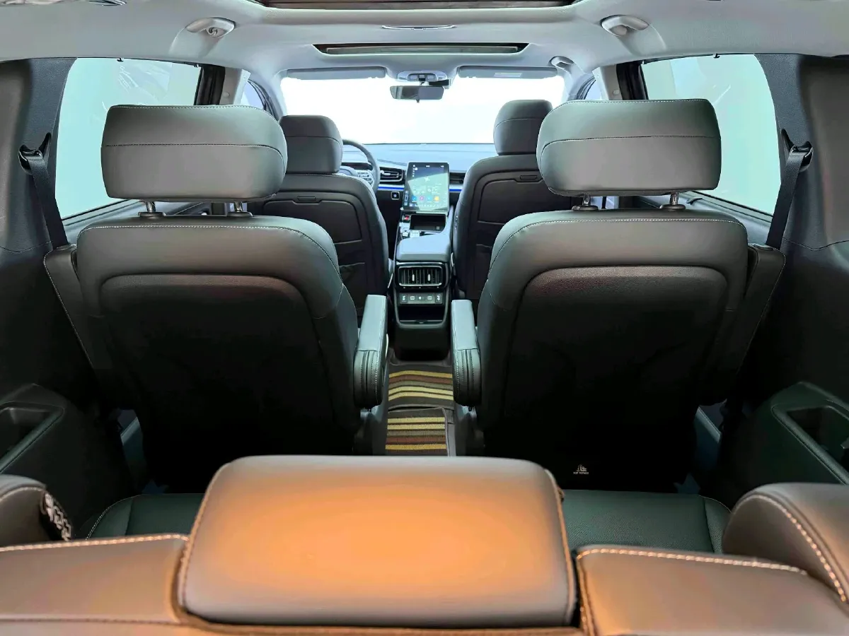 2024 Hyundai Custo 2.0T 236HP L4 8AT,autocango,china used car exporter,china ev exporter,chinese used car exporter,chinese used ev exporter