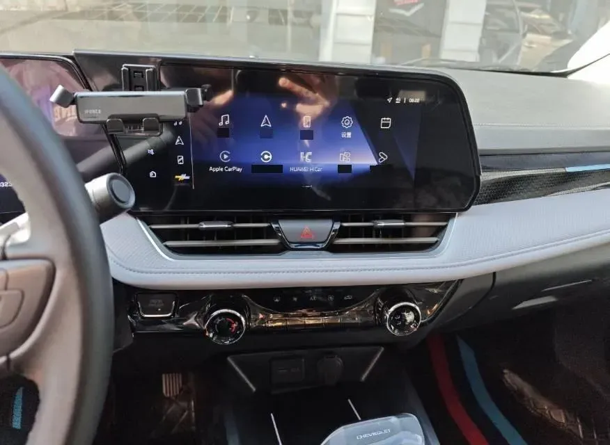 2023 Chevrolet Monza 1.5L 113HP L4 6DCT,autocango,china used car exporter,china ev exporter,chinese used car exporter,chinese used ev exporter