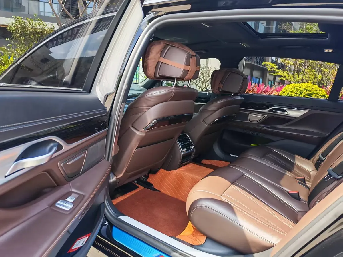 2021 BMW 7 Series 2.0T 265HP L4 8AT,autocango,china used car exporter,china ev exporter,chinese used car exporter,chinese used ev exporter