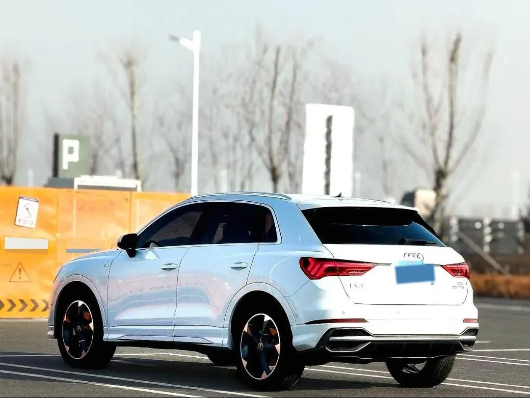 2022 Audi Q3 1.4T 150HP L4 7DCT,autocango,china used car exporter,china ev exporter,chinese used car exporter,chinese used ev exporter