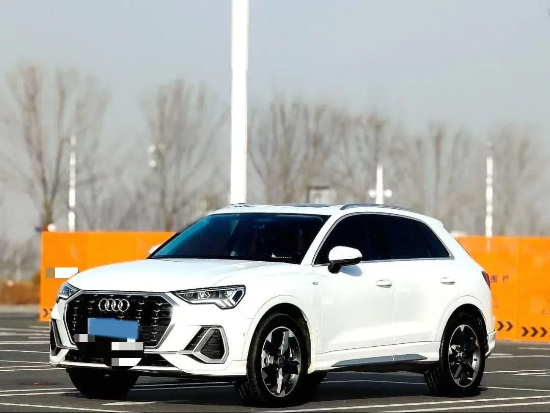 2022 Audi Q3 1.4T 150HP L4 7DCT,autocango,china used car exporter,china ev exporter,chinese used car exporter,chinese used ev exporter
