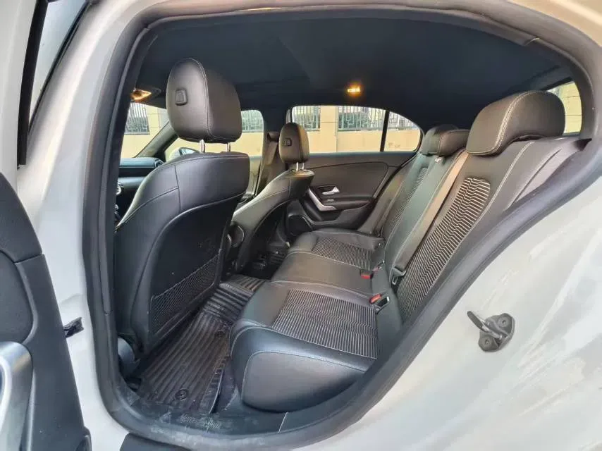 2022 Mercedes-Benz A Class 1.3T 163HP L4 7DCT,autocango,china used car exporter,china ev exporter,chinese used car exporter,chinese used ev exporter