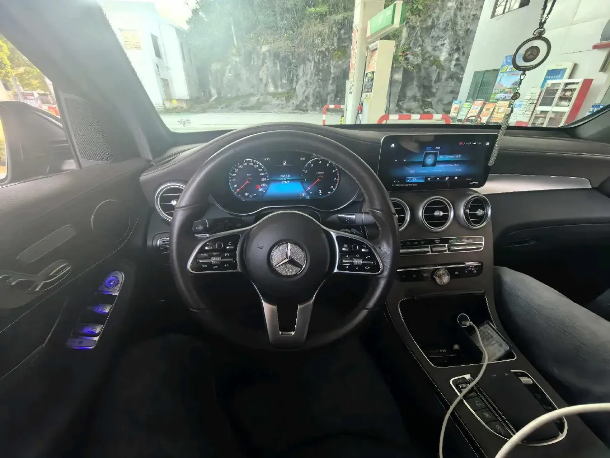 2022 Mercedes-Benz GLC Class 2.0T 197HP L4 9AT,autocango,china used car exporter,china ev exporter,chinese used car exporter,chinese used ev exporter