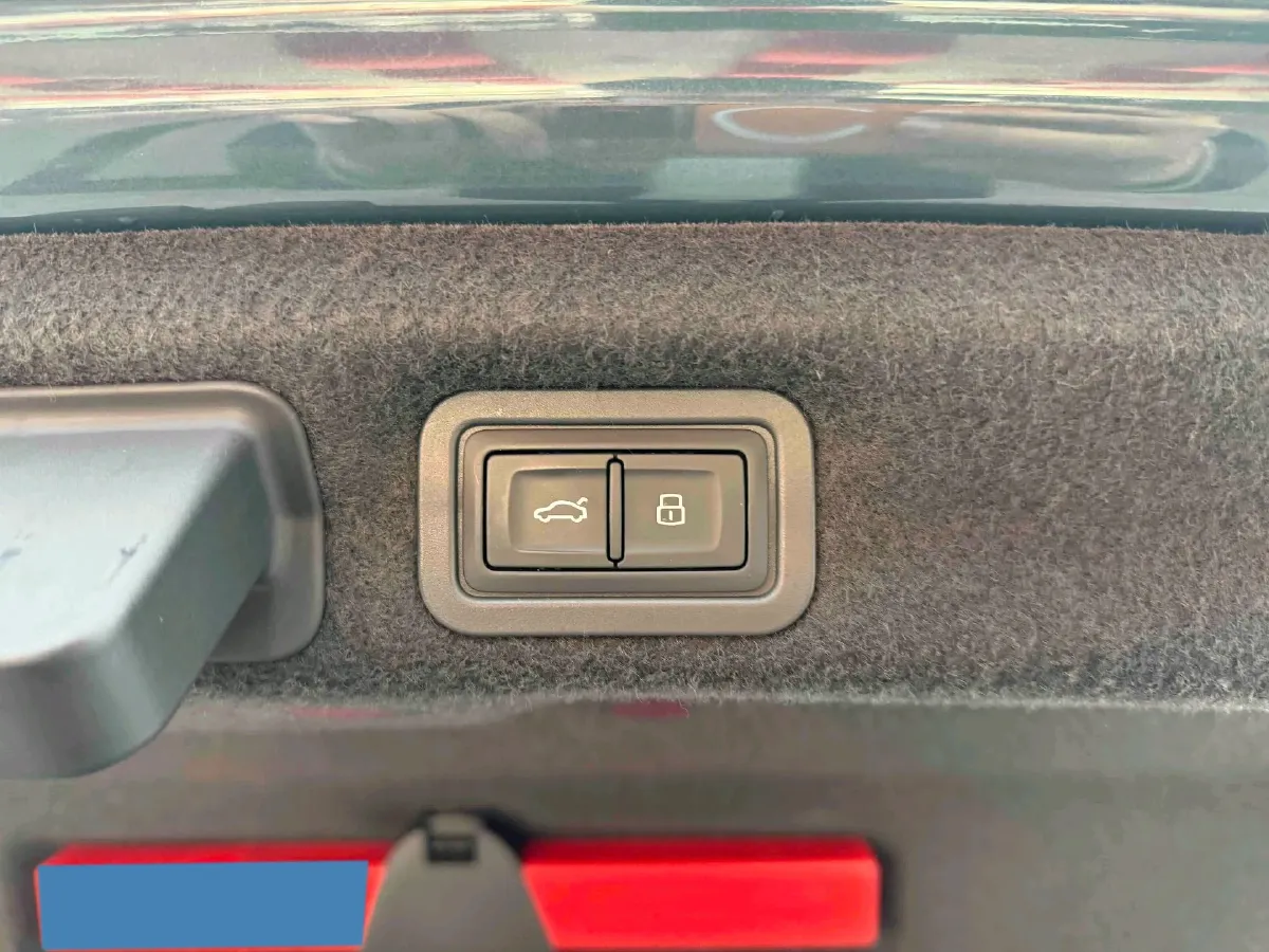 2022 Audi A7L 3.0T 340HP V6 7DCT,autocango,china used car exporter,china ev exporter,chinese used car exporter,chinese used ev exporter