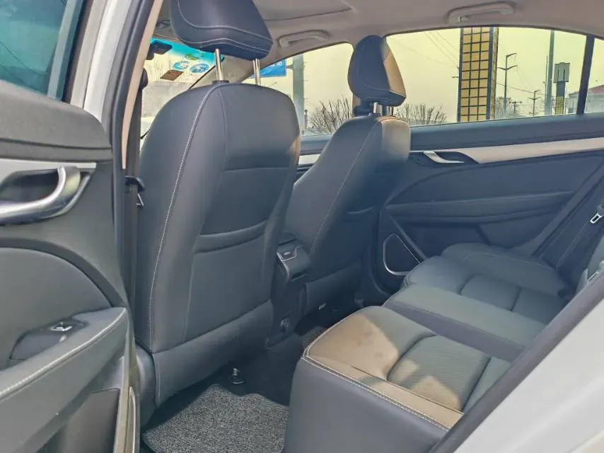 2019 Geely Emgrand 1.5L 109HP L4 5MT,autocango,china used car exporter,china ev exporter,chinese used car exporter,chinese used ev exporter