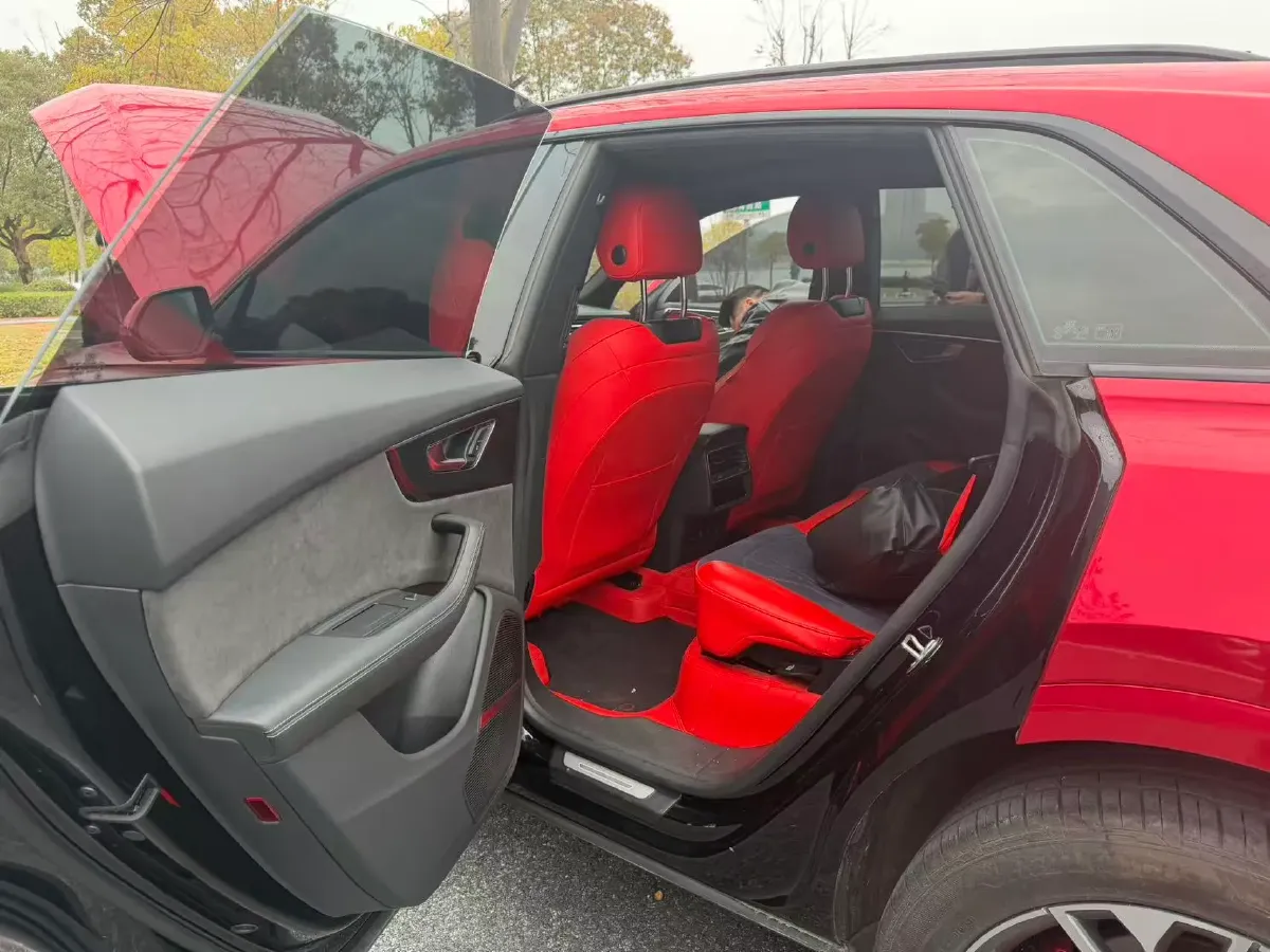 2021 Audi Q8 3.0T 340HP V6 8AT,autocango,china used car exporter,china ev exporter,chinese used car exporter,chinese used ev exporter