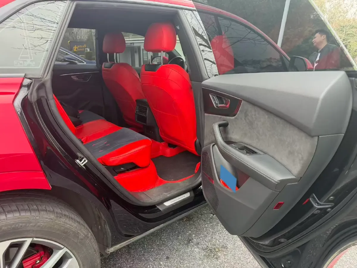 2021 Audi Q8 3.0T 340HP V6 8AT,autocango,china used car exporter,china ev exporter,chinese used car exporter,chinese used ev exporter