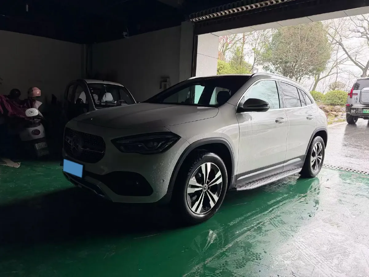 2022 Mercedes-Benz GLA Class 1.3T 163HP L4 7DCT,autocango,china used car exporter,china ev exporter,chinese used car exporter,chinese used ev exporter