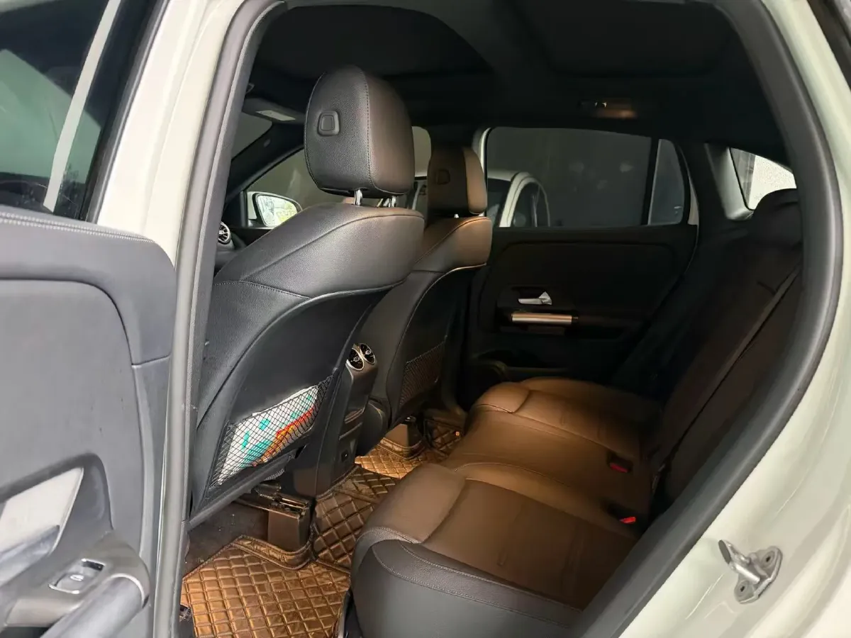 2022 Mercedes-Benz GLA Class 1.3T 163HP L4 7DCT,autocango,china used car exporter,china ev exporter,chinese used car exporter,chinese used ev exporter