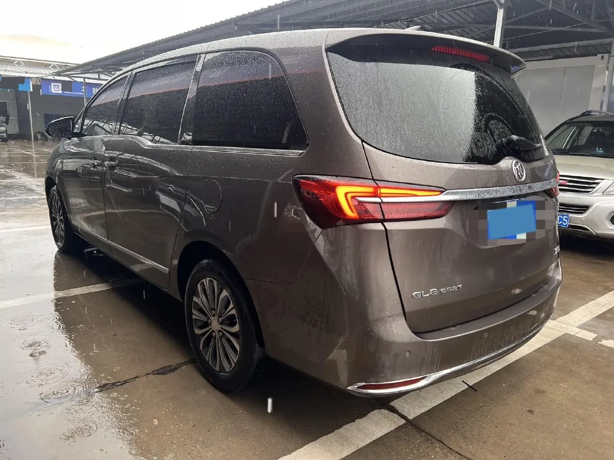 2020 Buick GL8 2.0T 237HP L4 9AT,autocango,china used car exporter,china ev exporter,chinese used car exporter,chinese used ev exporter