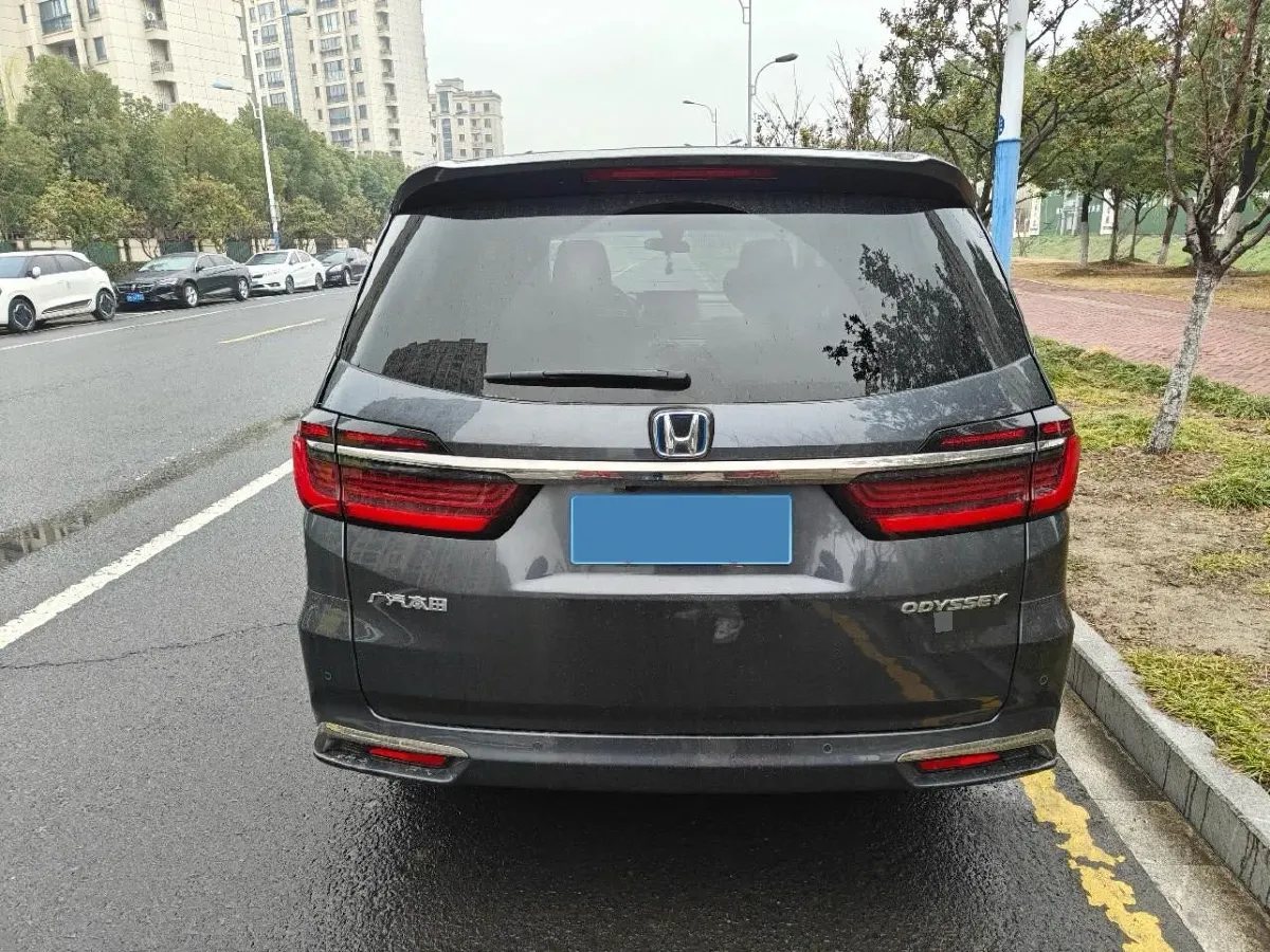2022 Honda Odyssey 2.0L 146HP L4 E-CVT Hybrid,autocango,china used car exporter,china ev exporter,chinese used car exporter,chinese used ev exporter