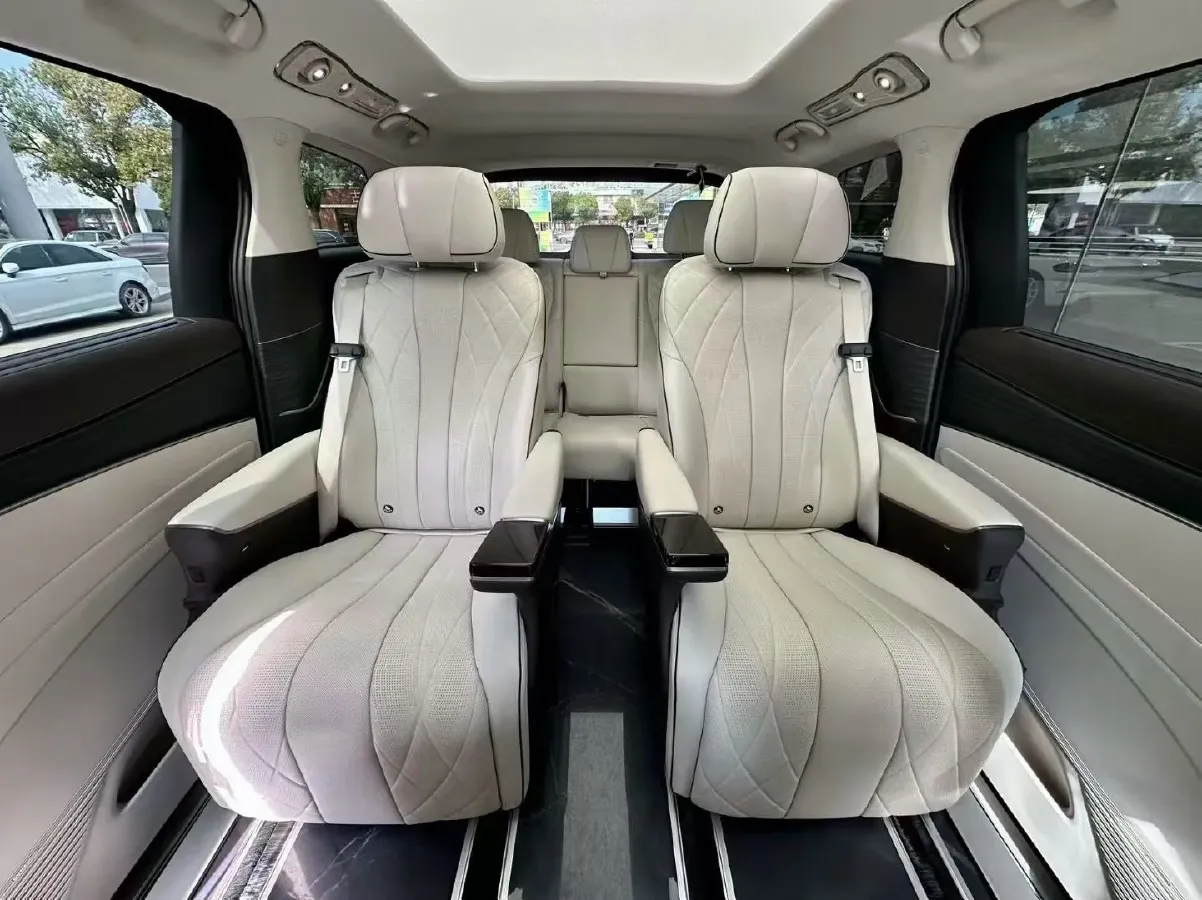 2024 Denza D9 1.5T 139HP L4 E-CVT PHEV 40KWH,autocango,china used car exporter,china ev exporter,chinese used car exporter,chinese used ev exporter