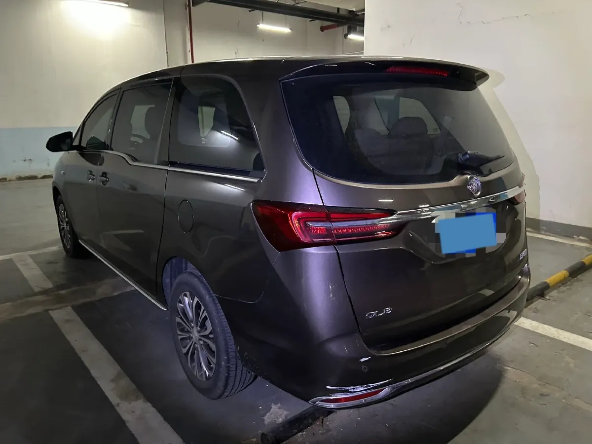 2023 Buick GL8 2.0T 237HP L4 9AT,autocango,china used car exporter,china ev exporter,chinese used car exporter,chinese used ev exporter