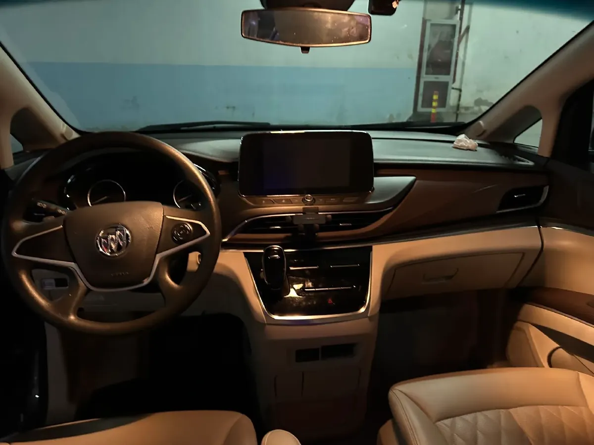 2023 Buick GL8 2.0T 237HP L4 9AT,autocango,china used car exporter,china ev exporter,chinese used car exporter,chinese used ev exporter