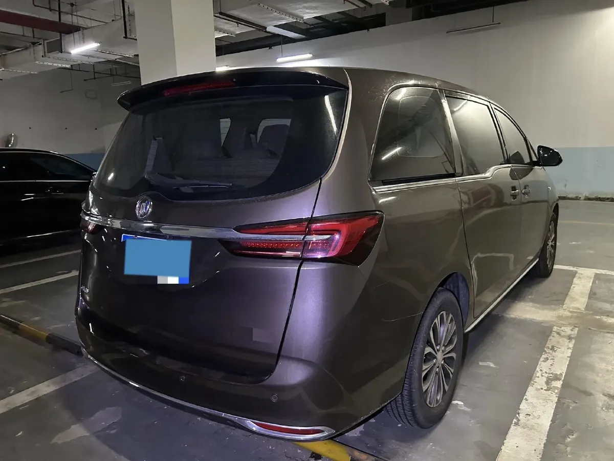 2023 Buick GL8 2.0T 237HP L4 9AT,autocango,china used car exporter,china ev exporter,chinese used car exporter,chinese used ev exporter