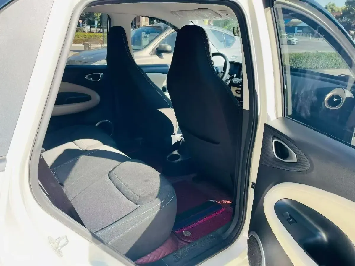 2023 WuLing BinGuo BEV 17.3KWH,autocango,china used car exporter,china ev exporter,chinese used car exporter,chinese used ev exporter