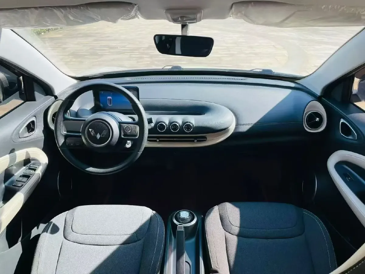 2023 WuLing BinGuo BEV 17.3KWH,autocango,china used car exporter,china ev exporter,chinese used car exporter,chinese used ev exporter