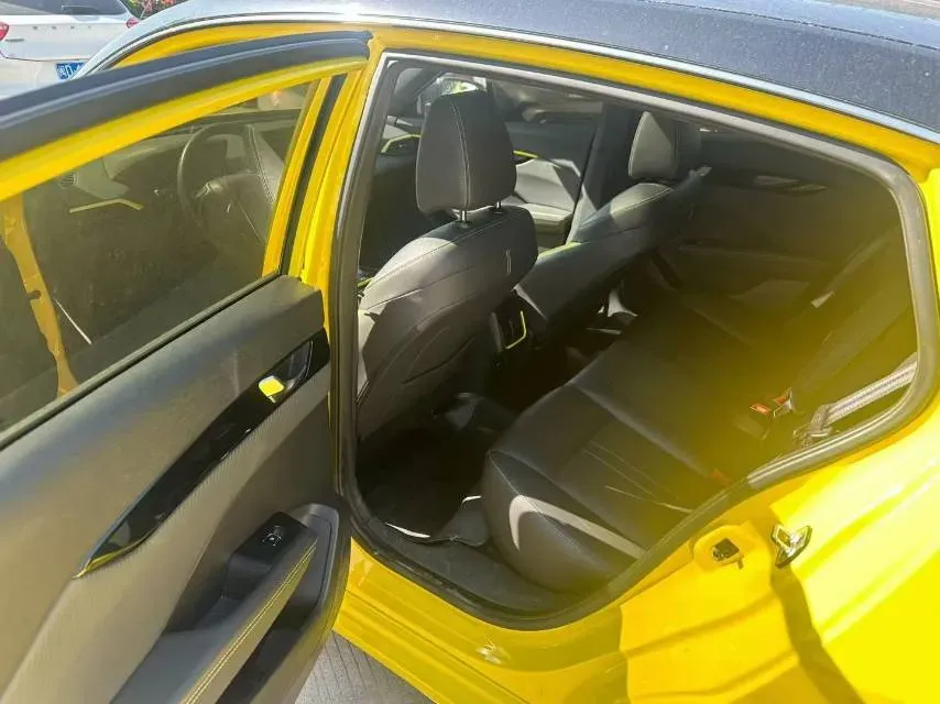 2021 DongFeng Aeolus YiXuan 1.5T 150HP L4 6DCT,autocango,china used car exporter,china ev exporter,chinese used car exporter,chinese used ev exporter