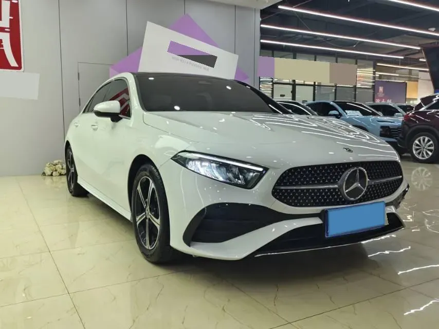 2025 Mercedes-Benz A Class 1.3T 163HP L4 7DCT,autocango,china used car exporter,china ev exporter,chinese used car exporter,chinese used ev exporter