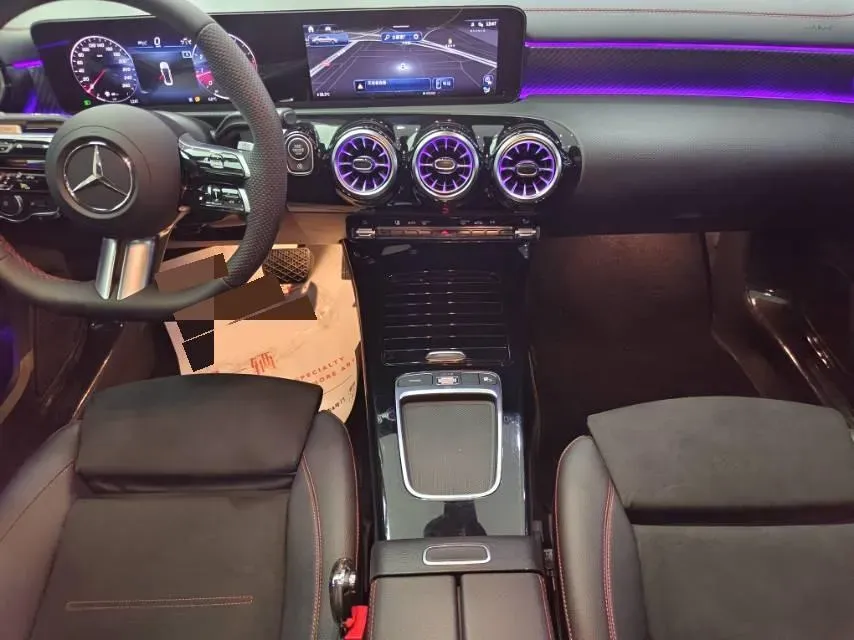 2025 Mercedes-Benz A Class 1.3T 163HP L4 7DCT,autocango,china used car exporter,china ev exporter,chinese used car exporter,chinese used ev exporter