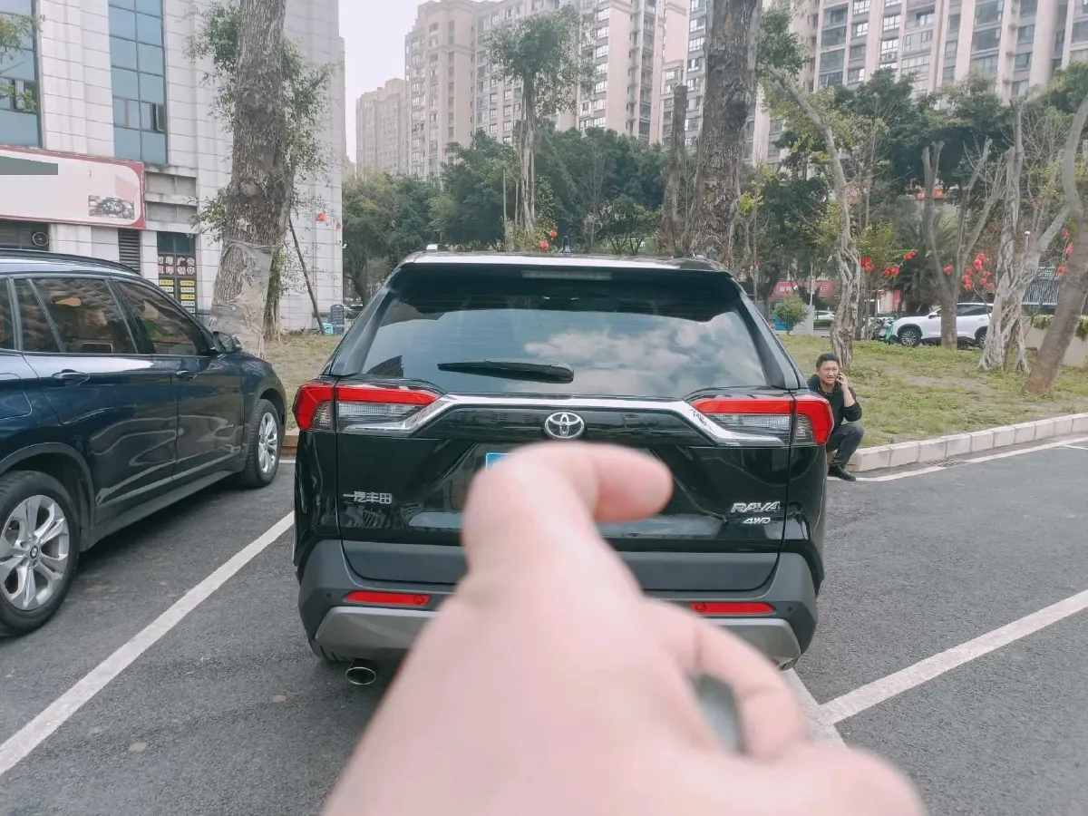 2023 Toyota RAV4 2.0L 171HP L4 CVT,autocango,china used car exporter,china ev exporter,chinese used car exporter,chinese used ev exporter