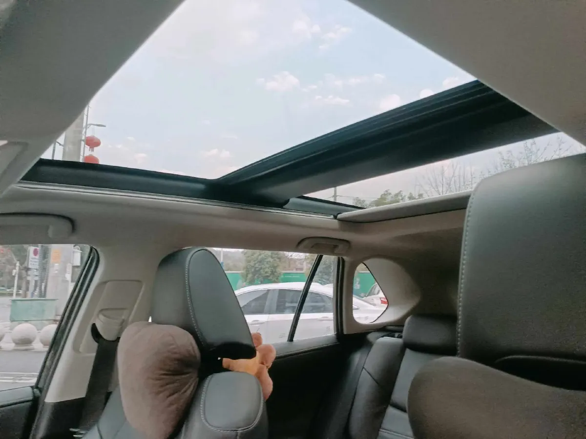 2023 Toyota RAV4 2.0L 171HP L4 CVT,autocango,china used car exporter,china ev exporter,chinese used car exporter,chinese used ev exporter