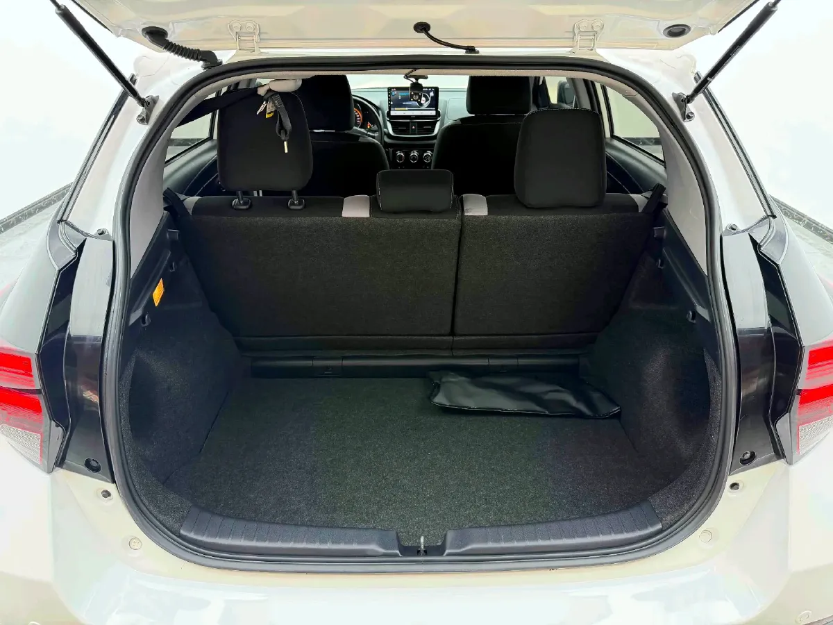 2022 Toyota Yaris L 1.5L 112HP L4 CVT,autocango,china used car exporter,china ev exporter,chinese used car exporter,chinese used ev exporter