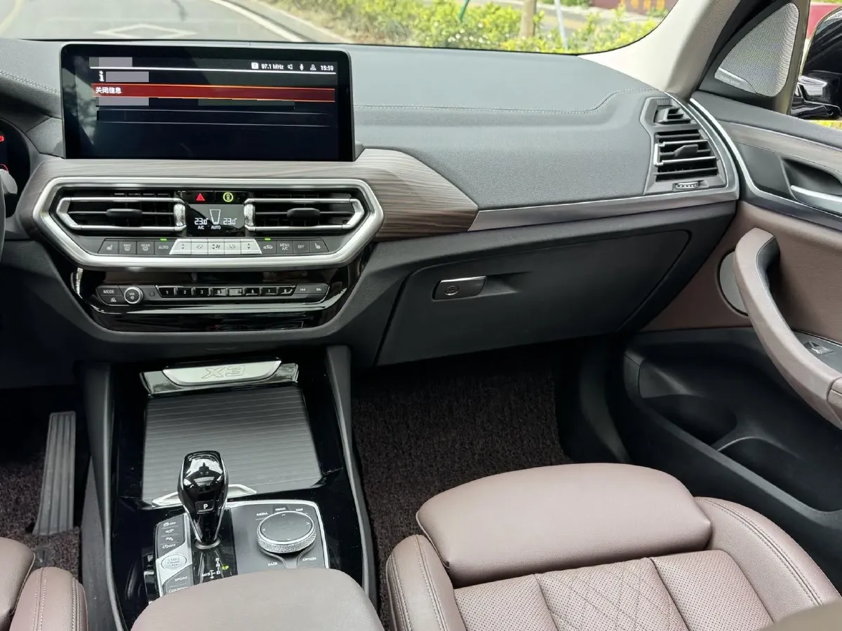 2023 BMW X3 2.0T 245HP L4 8AT,autocango,china used car exporter,china ev exporter,chinese used car exporter,chinese used ev exporter