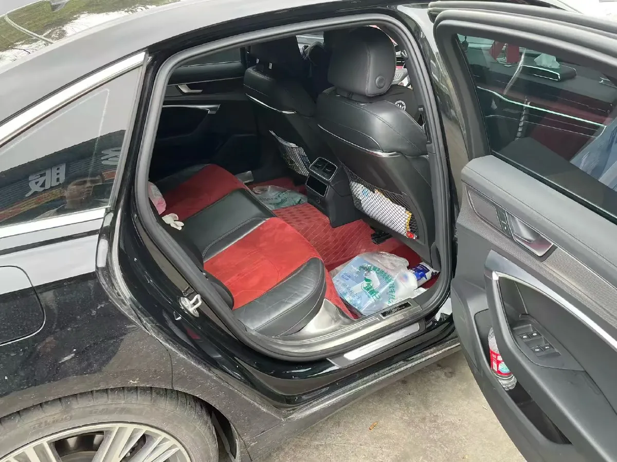 2022 Audi A6L 2.0T 224HP L4 7DCT,autocango,china used car exporter,china ev exporter,chinese used car exporter,chinese used ev exporter